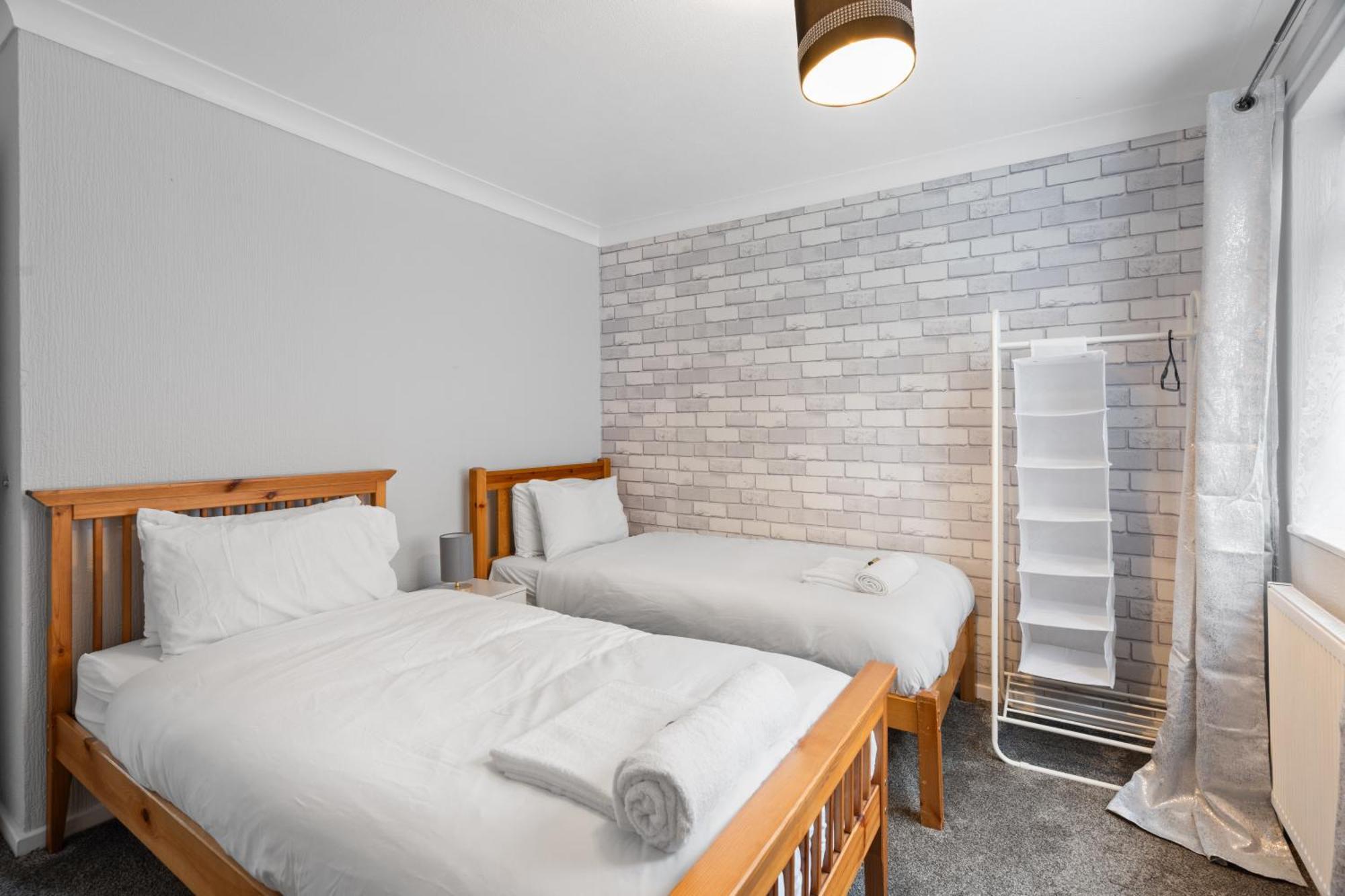 A Charming 3 Bed Home Next To Nec And Birmingham International Airport Marston Green Екстериор снимка