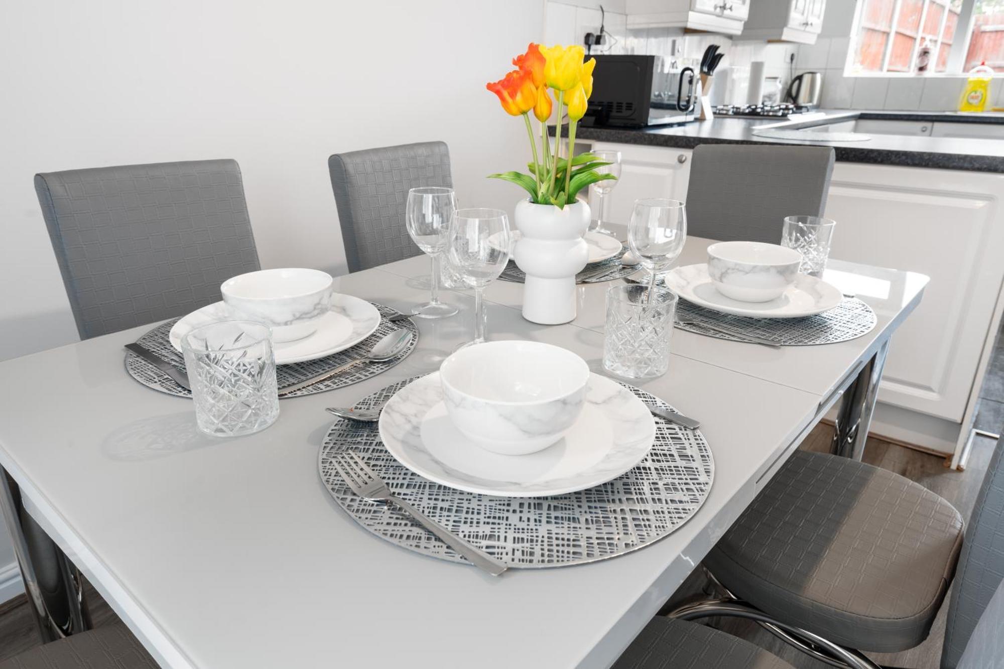 A Charming 3 Bed Home Next To Nec And Birmingham International Airport Marston Green Екстериор снимка