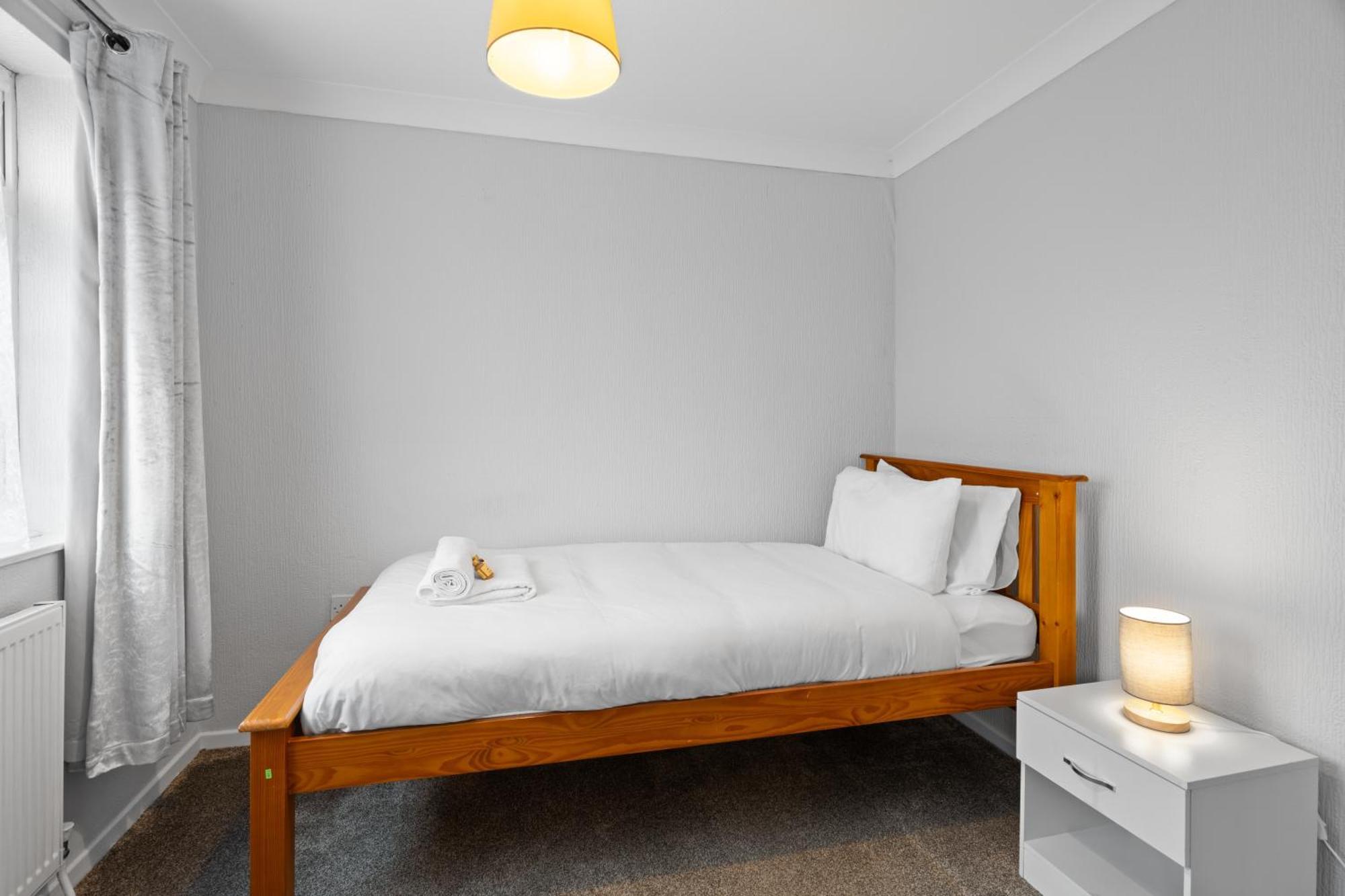 A Charming 3 Bed Home Next To Nec And Birmingham International Airport Marston Green Екстериор снимка