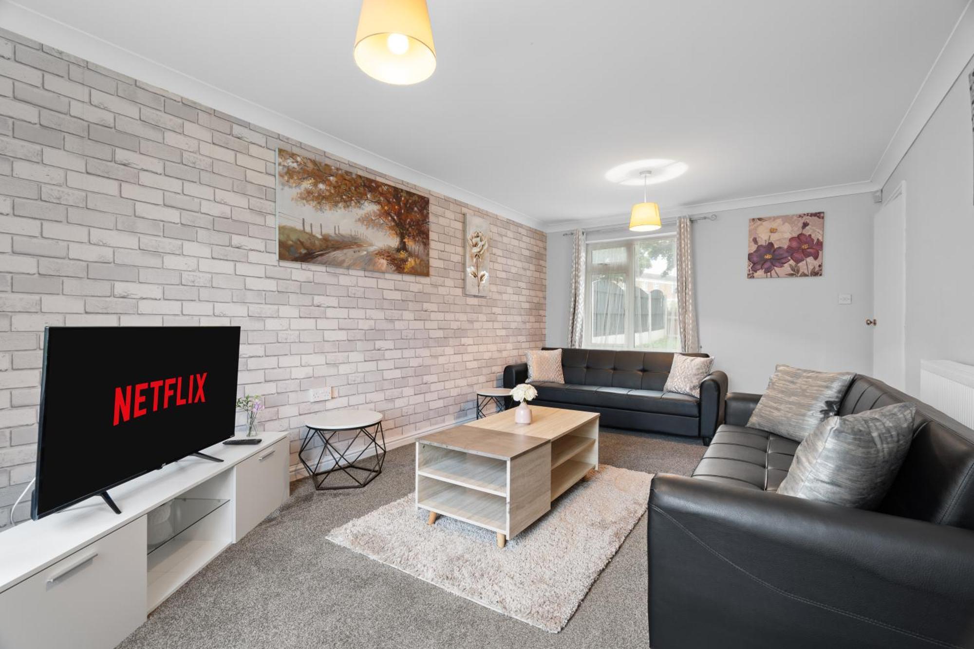 A Charming 3 Bed Home Next To Nec And Birmingham International Airport Marston Green Екстериор снимка