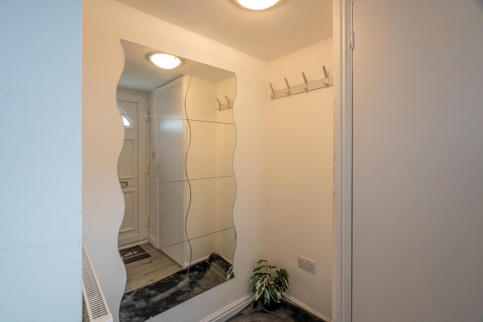 A Charming 3 Bed Home Next To Nec And Birmingham International Airport Marston Green Екстериор снимка
